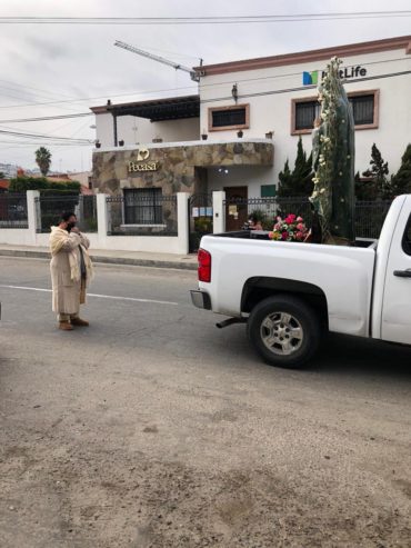 6b099fdf-0edf-41aa-92a3-0b2db2f5b455-370x493